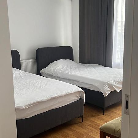 Pristina Kosovo Inn Esterno foto